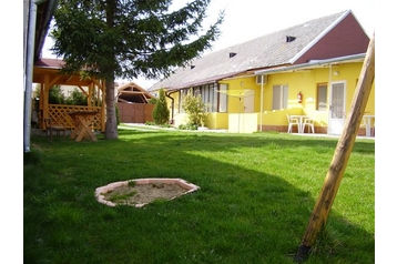 Słowacja Privát Wielki Meder / Veľký Meder, Zewnątrz